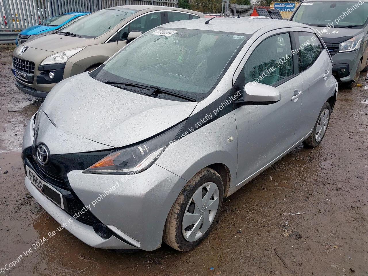 TOYOTA AYGO X-PLA 2016. Lot# 38708254. VIN JTDKGNECX0N192910. Photo 1